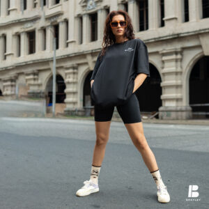 BRAYLEY Legacy Woman Oversized Tee - Black