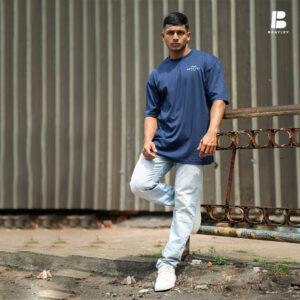 BRAYLEY Legacy Mens Oversized Tee - Navy blue