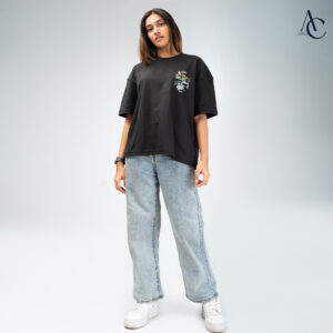 Black women boxy fit oversized t shirt